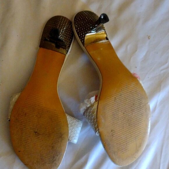 4@30.00 or 20.00 LADIES Sandals by 𝅺BOLARO - Picture 2 of 13